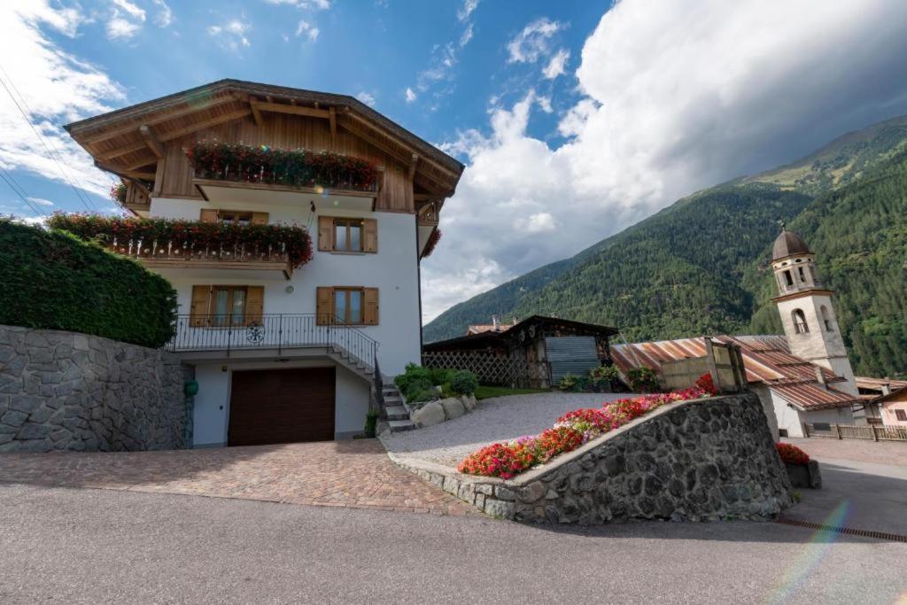 Appartamento Mansarda Patrizia E Franco Val Di Sole Commezzadura Eksteriør bilde